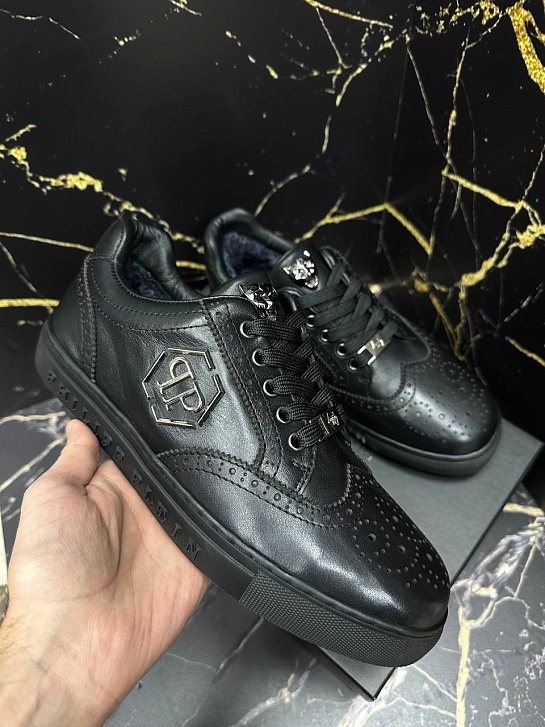 Кожаные кроссовки с мехом Philipp Plein
