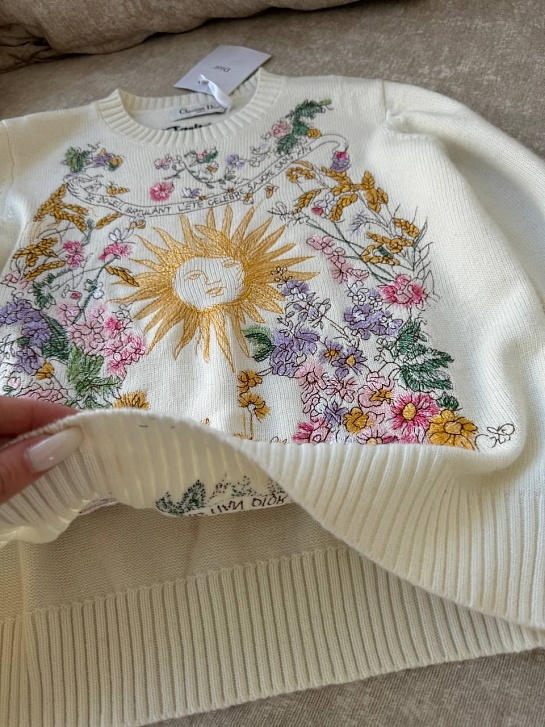 Женский белый свитер Dior