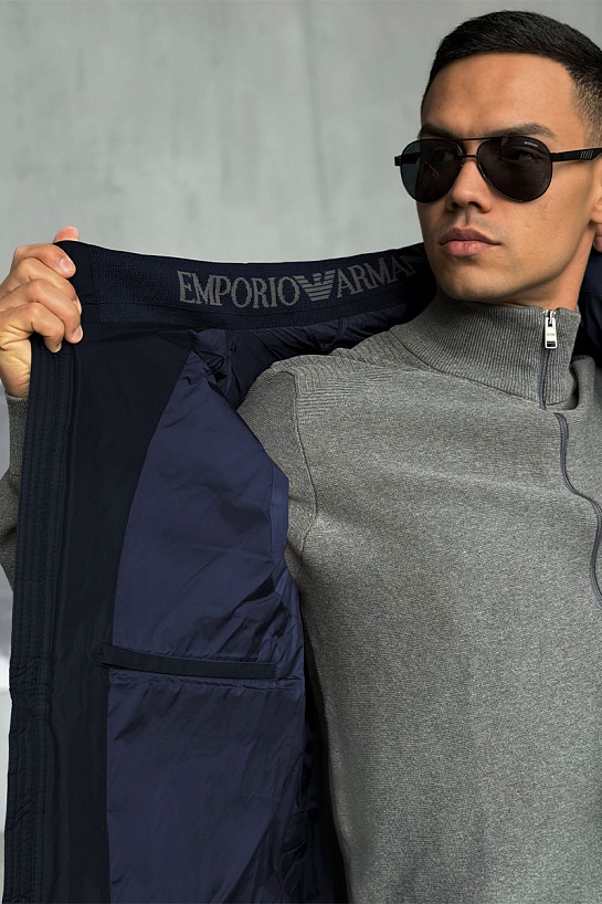 Мужской жилет Emporio Armani 7 тёмно-синего цвета