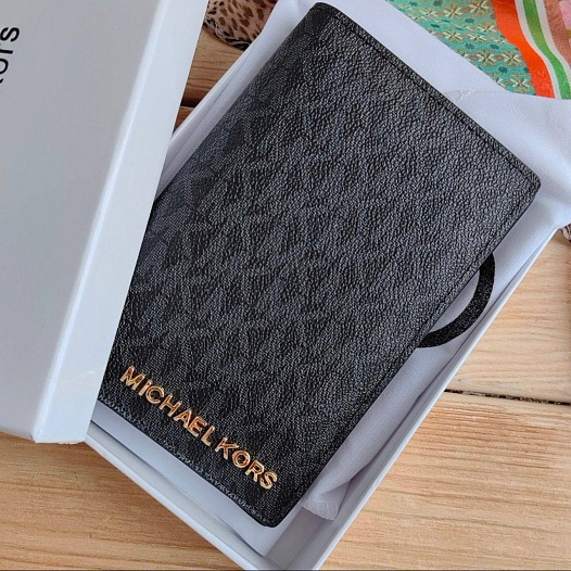 Кожаная обложка на паспорт Michael Kors 14х10 см   