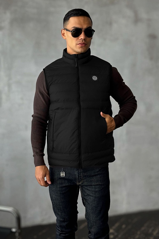 Мужской жилет чёрного цвета Stone Island compass badge