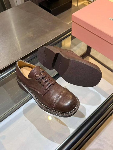 Женские кожаные ботинки дерби MIU MIU   