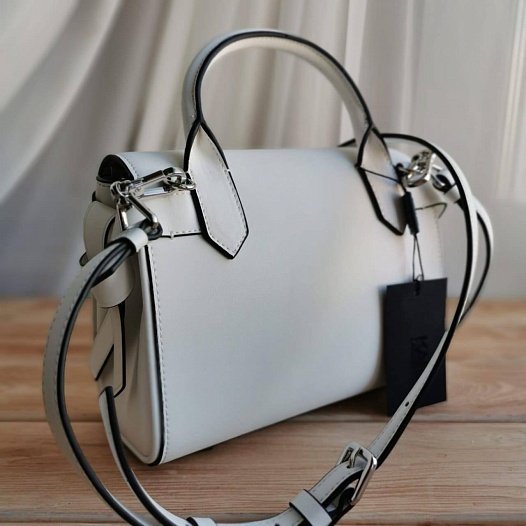 Женская кожаная сумка Karl Lagerfeld 23x17 см   