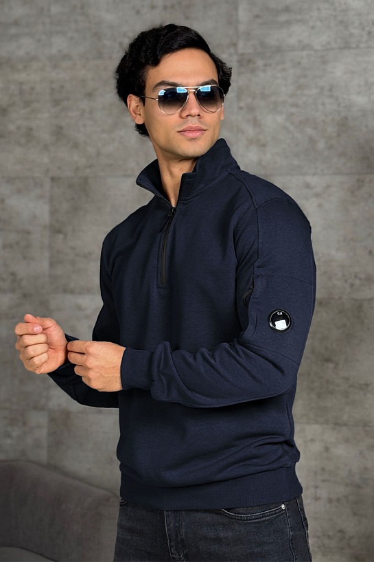 Тёмно-синяя кофта C.P. Company lens-detail