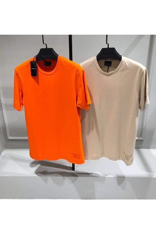 Мужская футболка Emporio Armani бежевого цвета