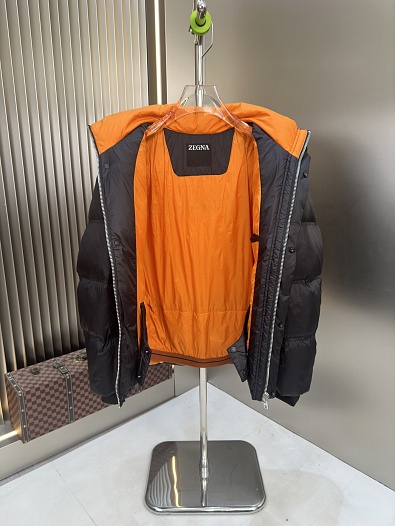 Мужской пуховик Zegna чёрного цвета   