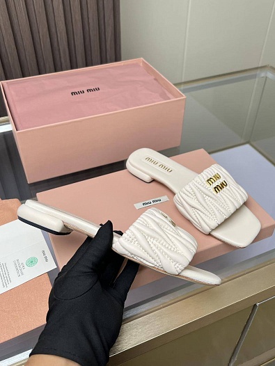 Женские шлёпанцы MIU MIU Premium - White   