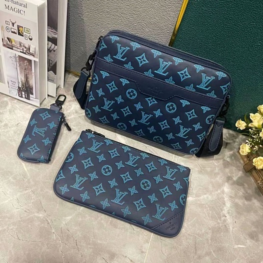 Кожаная сумка Louis Vuitton Duo Messenger Monogram Shadow 25x18x7 см   