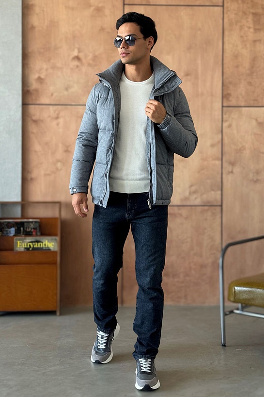 Мужской пуховик Brunello Cucinelli серого цвета