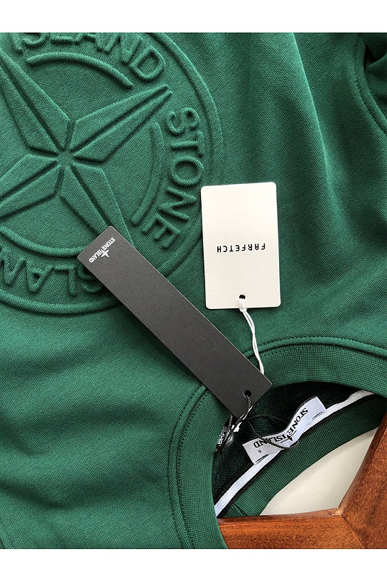 Мужской светло-зелёный свитшот Stone Island с патчем на плече embossed logo