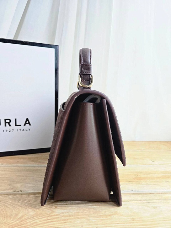 Замшевая сумка Furla Eclisse S 21x17 см