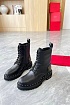 Женские кожаные ботинки Valentino