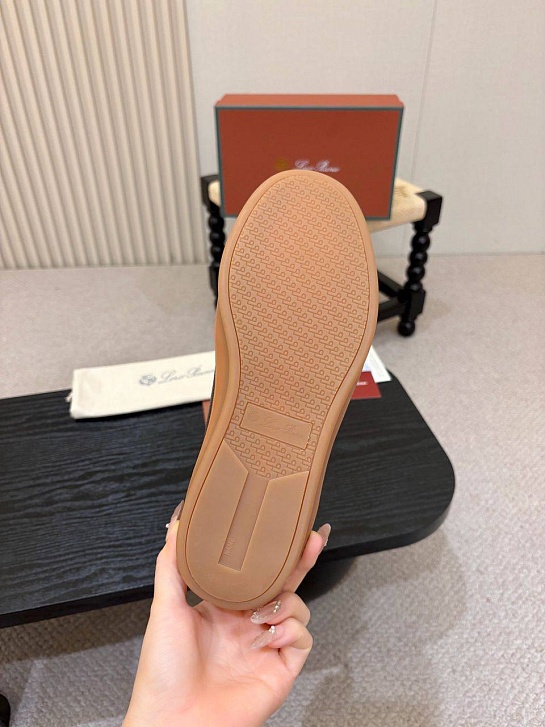 Кожаные кроссовки с мехом Loro Piana high-top
