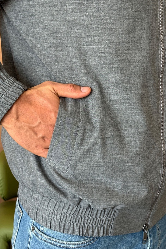 Мужской бомбер Zegna серого цвета