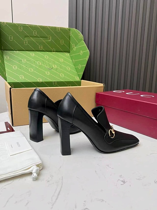 Женские кожаные лоферы на каблуке Gucci Signora Pump premium
