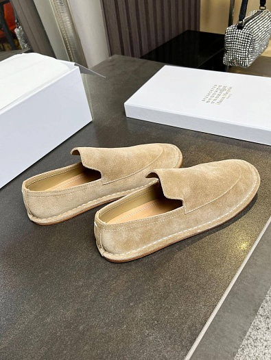 Замшевые женские лоферы Maison Margiela Premium - Beige   