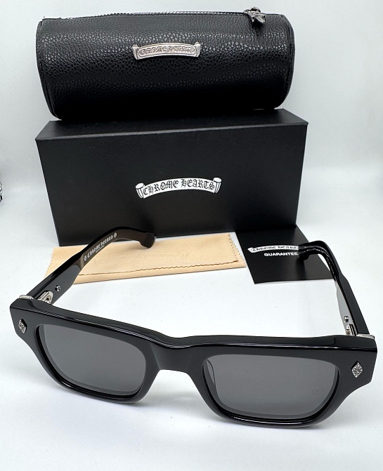 Солнцезащитные очки Chrome Hearts Charismadick