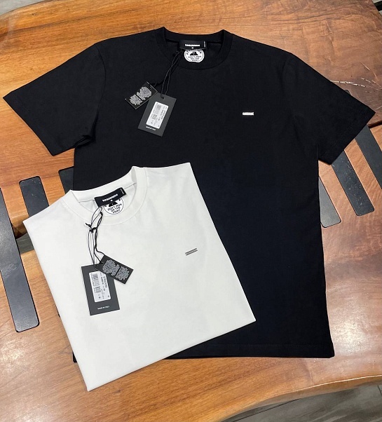 Футболка белого цвета Dsquared2 metallic logo