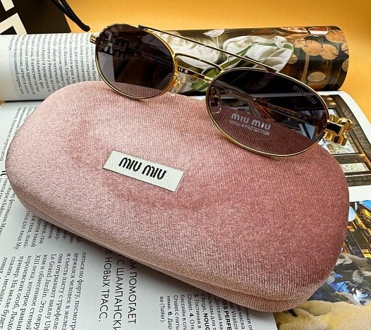 Женские солнцезащитные очки MIU MIU Oval   
