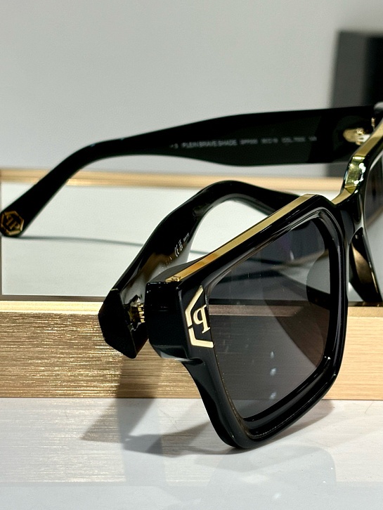 Солнцезащитные очки Philipp Plein Brave