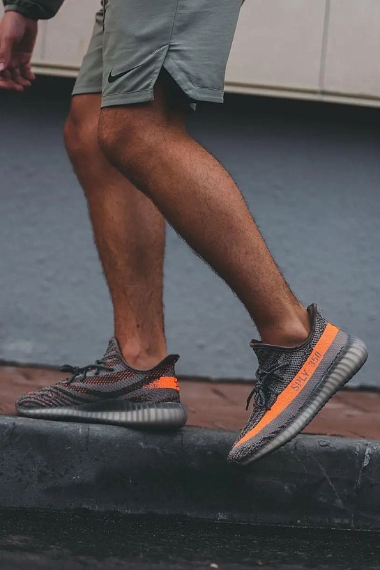 Кроссовки Adidas Yeezy Boost 350 v2 "Beluga" Premium