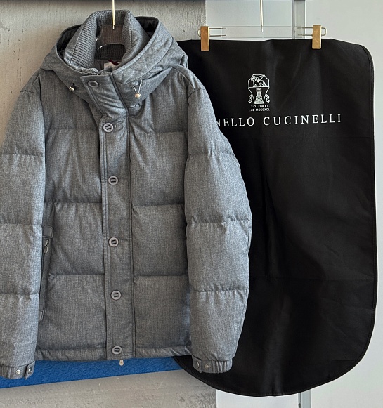 Мужской пуховик Brunello Cucinelli серого цвета
