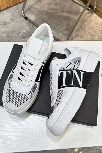 Кожаные кроссовки Valentino low-top - White / Black   