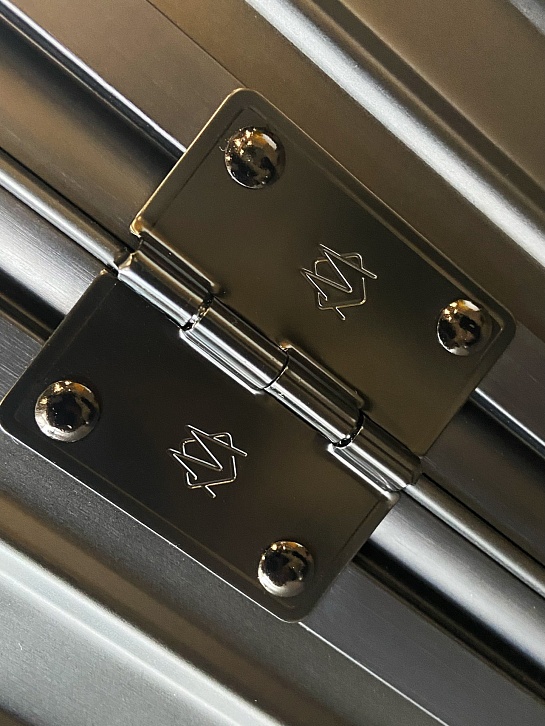 Чемодан Rimowa Aluminum S Premium 54x36x23 см