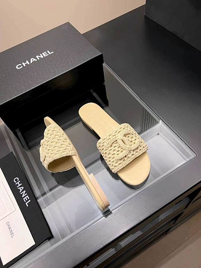 Женские кожаные шлёпанцы Chanel premium   