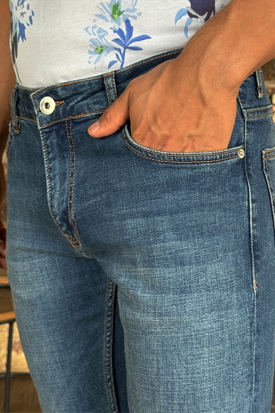 Мужские синие джинсы Emporio Armani