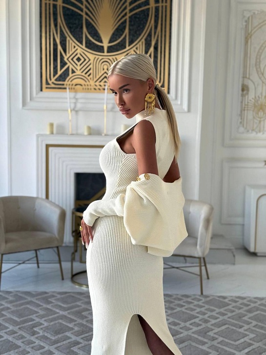 Женское трикотажное платье двойка Schiaparelli белого цвета