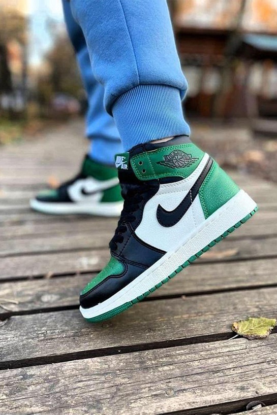 Кроссовки Nike Air Jordan 1 Retro High "Pine Green"