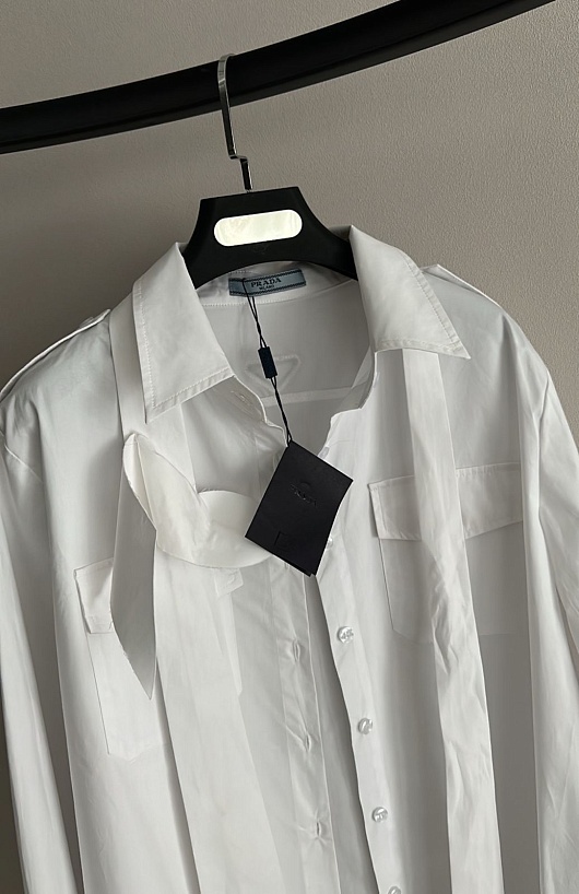 Белая женская рубашка Prada