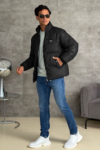 Мужской пуховик Prada logo-plaque - Black   