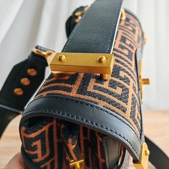 Женская сумка Balmain B-Buzz 25x21 см