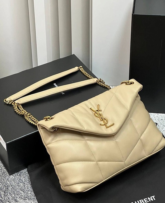Женская кожаная сумка Yves Saint Laurent Loulou Premium 28x17x9 см - Beige