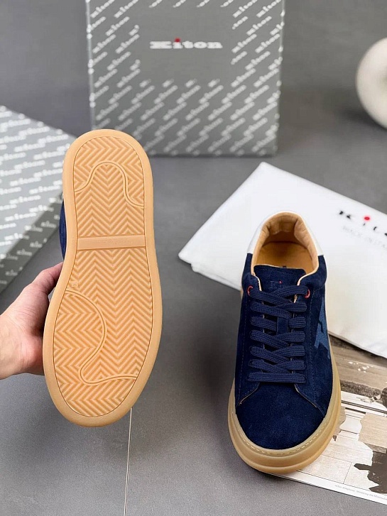 Замшевые кроссовки Kiton синего цвета