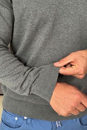 Мужская кофта Tommy Hilfiger серого цвета logo-embroidered   