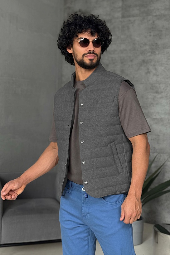 Мужской серый жилет Loro Piana