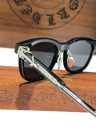 Солнцезащитные очки Chrome Hearts   