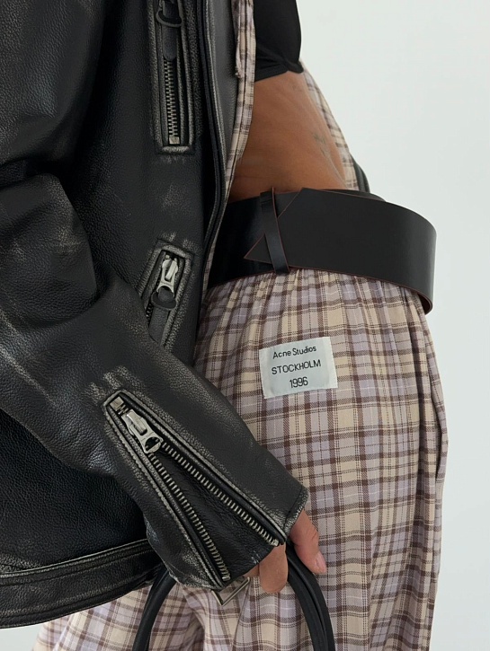 Женский костюм бежевого цвета Acne