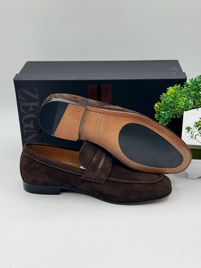 Коричневые замшевые лоферы Zegna   