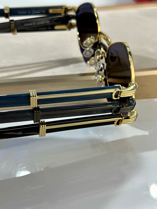 Солнцезащитные очки Cartier