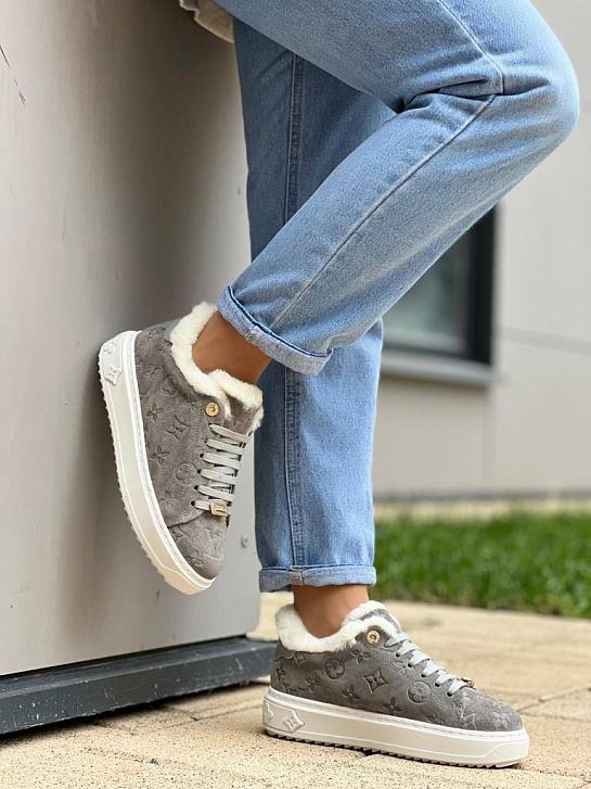 Женские замшевые кроссовки с мехом Louis Vuitton Time Out - Grey