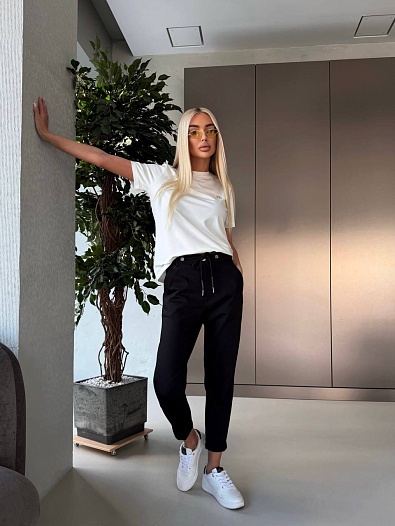 Женские брюки чёрного цвета Loewe premium   