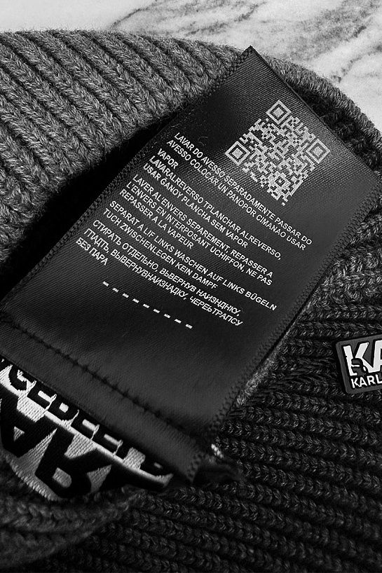 Мужская шапка серого цвета Karl Lagerfeld logo-patch