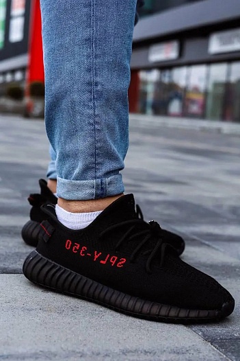 Кроссовки Adidas Yeezy Boost 350 v2 "Bred" Premium   
