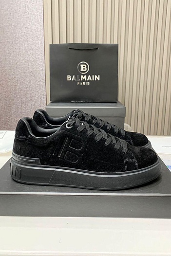 Замшевые кроссовки Balmain чёрного цвета   