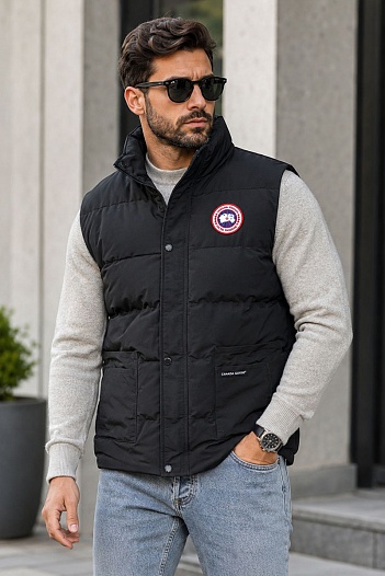Жилет чёрного цвета Canada Goose logo-patch   