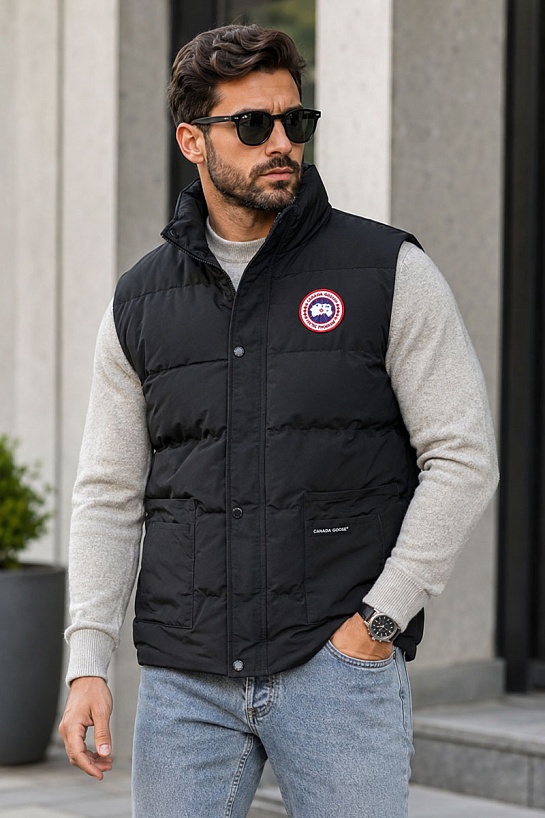 Жилет чёрного цвета Canada Goose logo-patch